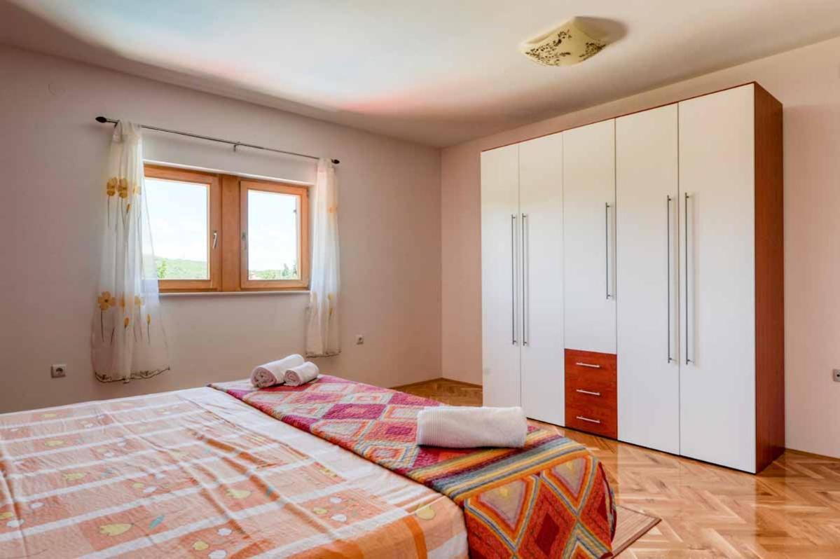 House Melly With Swimming Pool Villa Rovinjsko Selo Kültér fotó